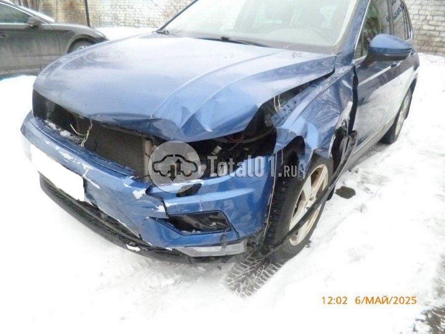 Фото Volkswagen Tiguan 14