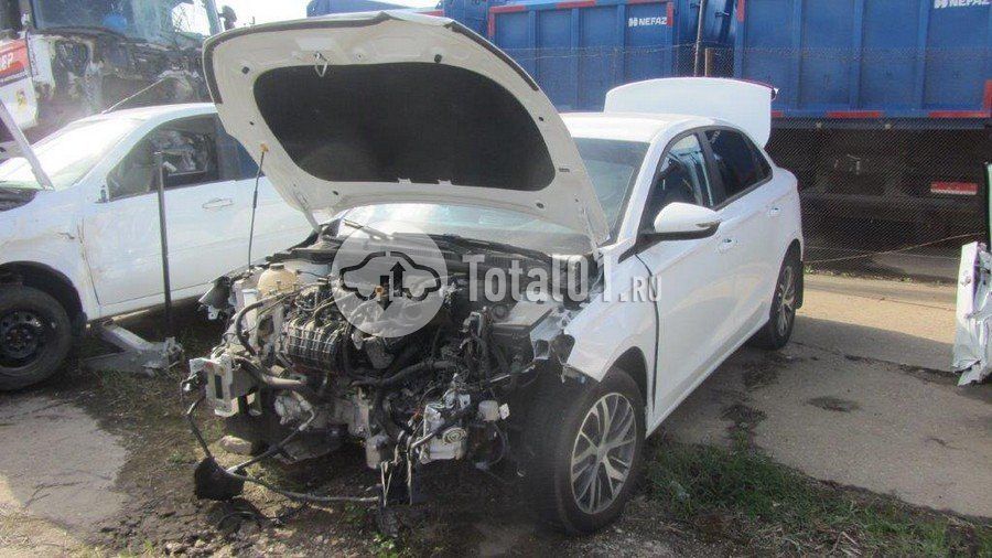 Фото Geely Emgrand 4