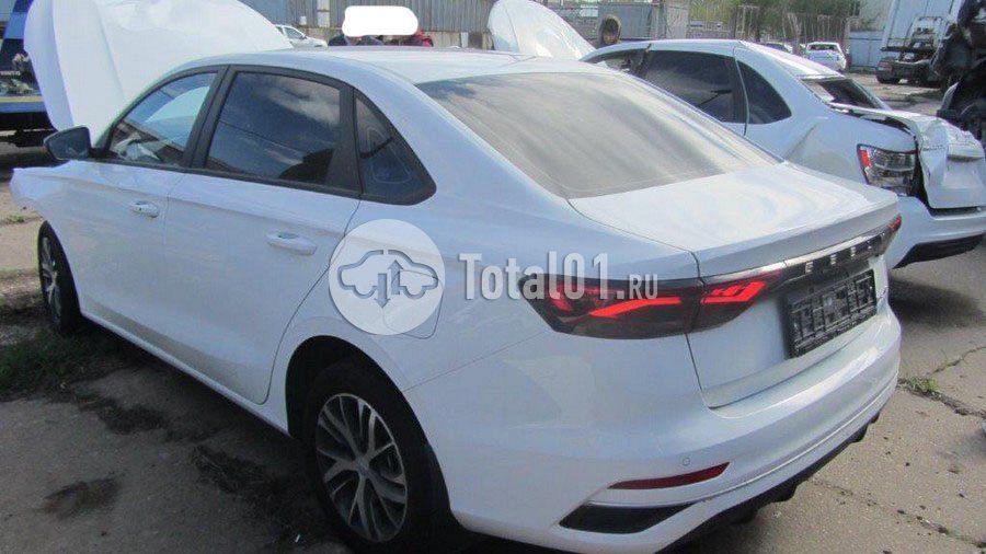 Фото Geely Emgrand 14