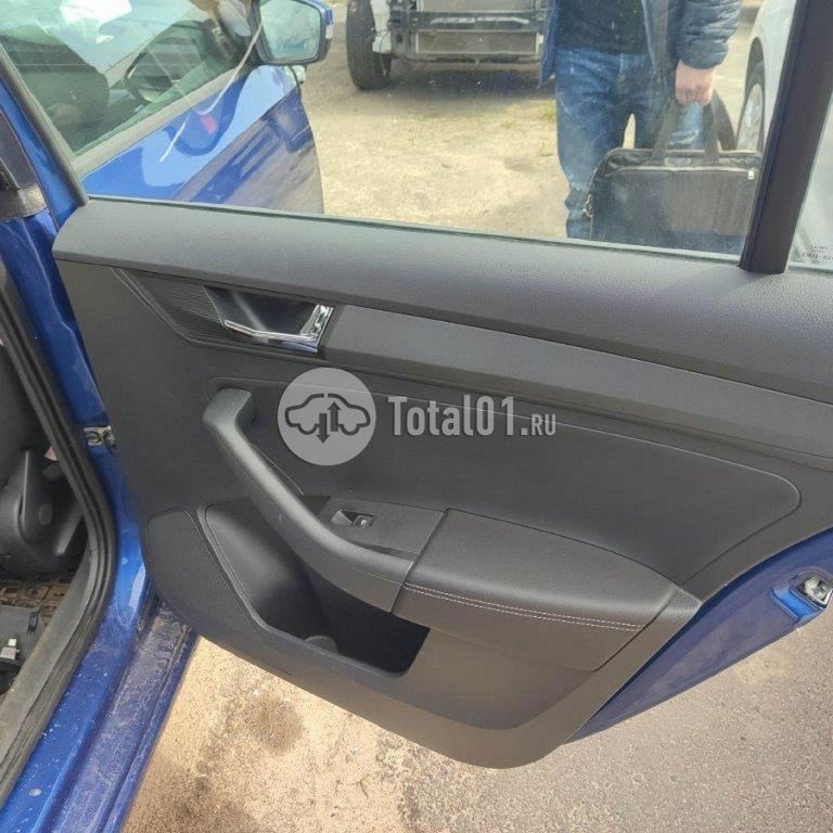 Фото Skoda Rapid 24