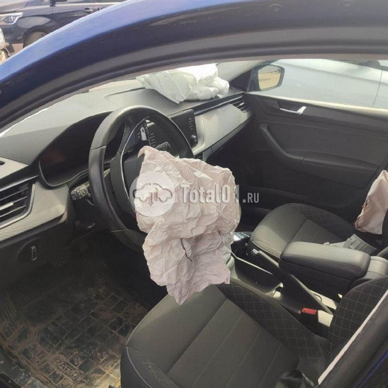 Фото Skoda Rapid 38