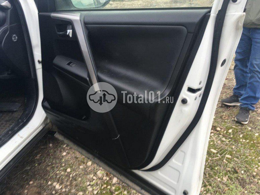 Фото Toyota RAV4 116