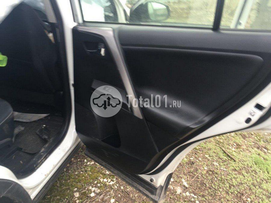 Фото Toyota RAV4 118