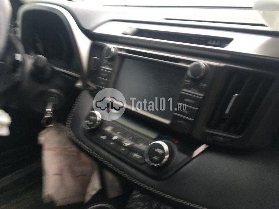 Фото Toyota RAV4 136