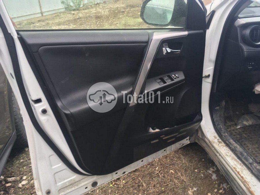 Фото Toyota RAV4 148