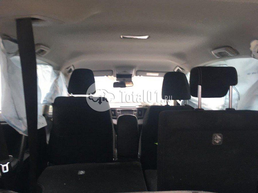 Фото Toyota RAV4 178