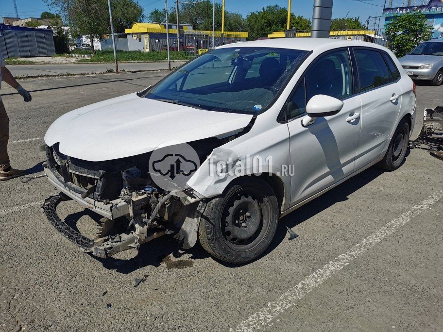 Фото Citroen C4 4