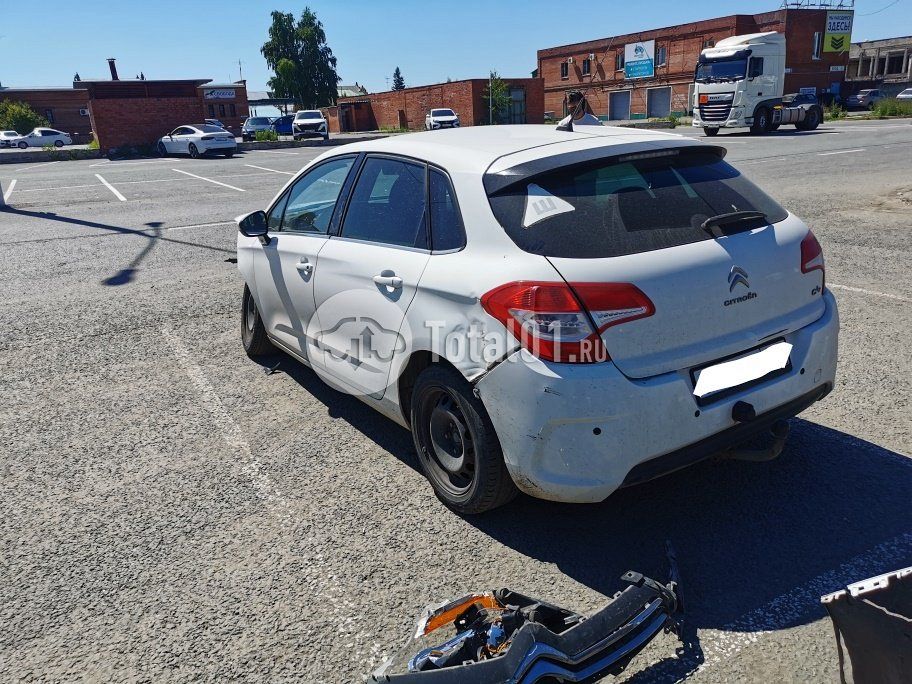 Фото Citroen C4 6