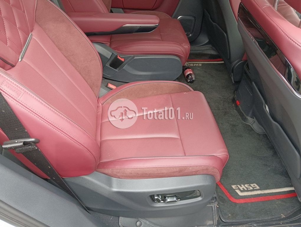 Фото Hongqi E-HS9 200