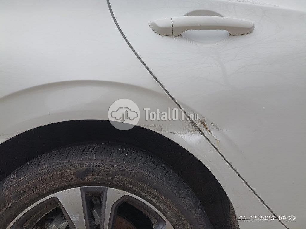 Фото Changan Eado 42