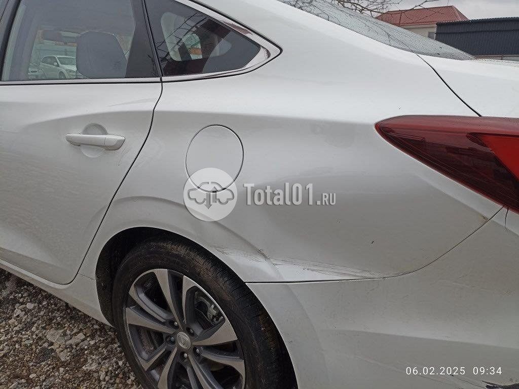 Фото Changan Eado 100