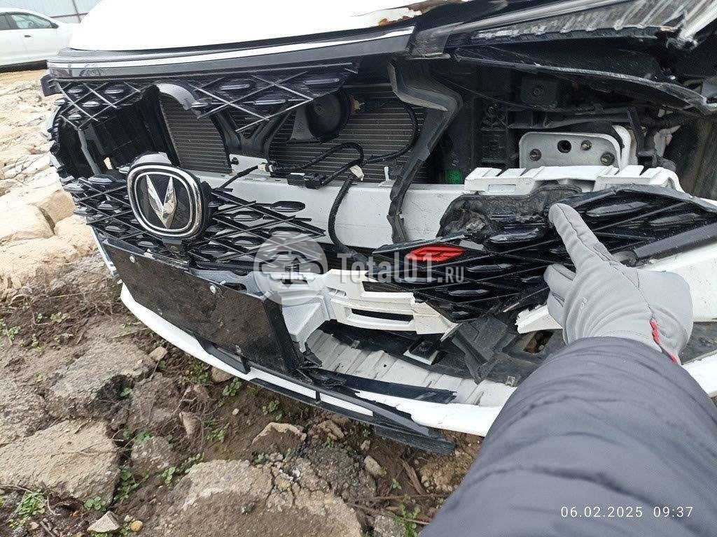 Фото Changan Eado 206