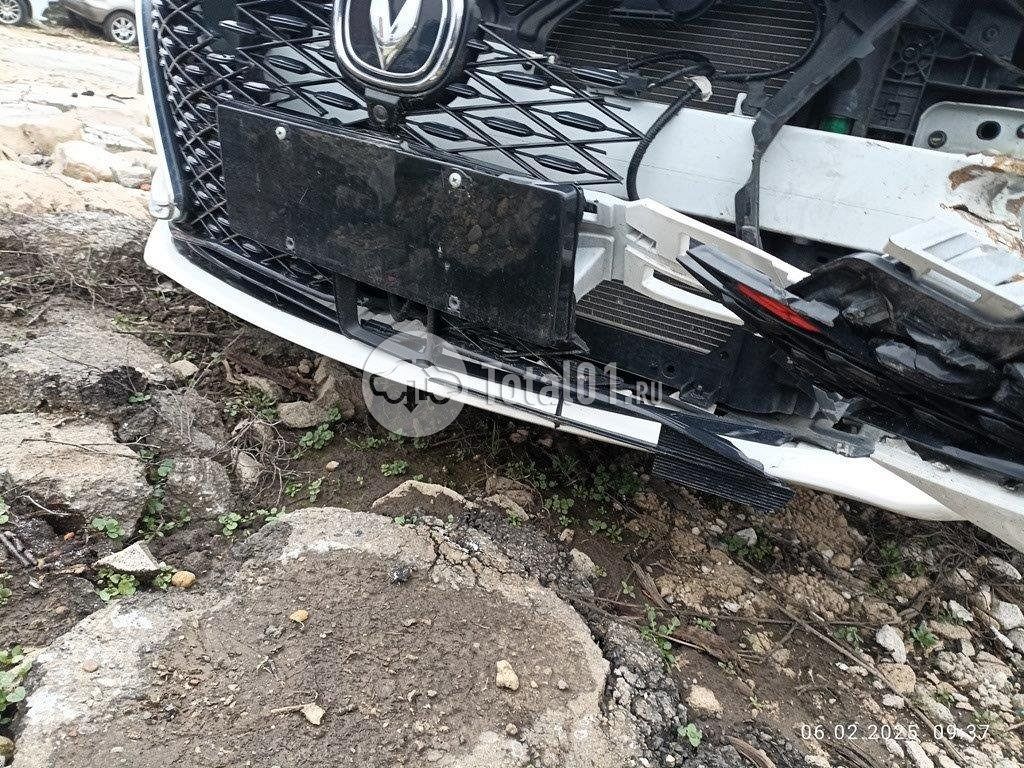 Фото Changan Eado 210