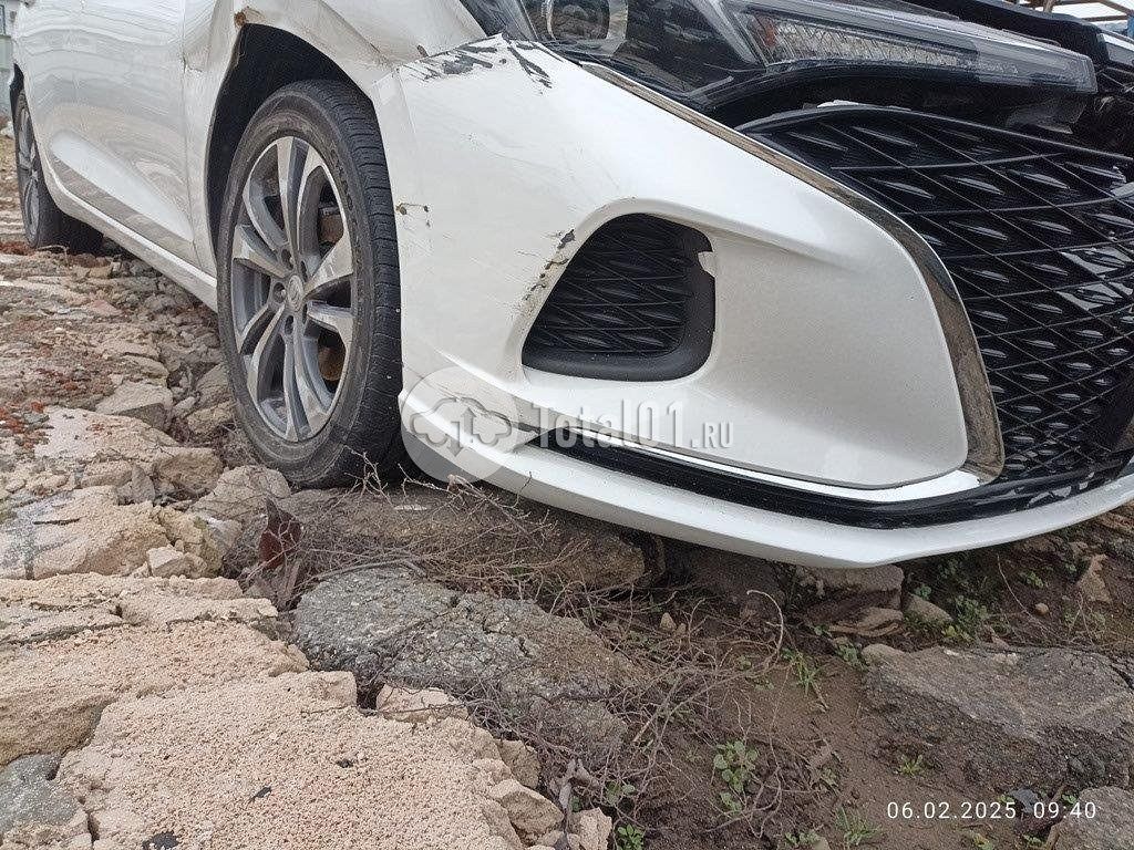 Фото Changan Eado 280