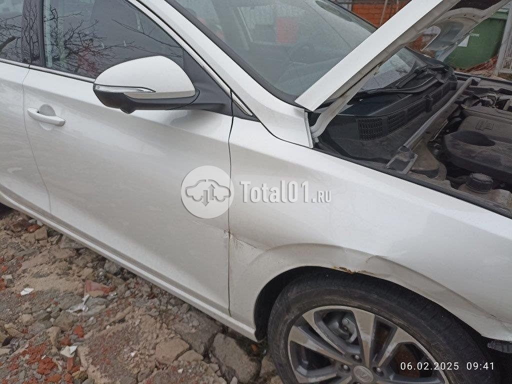 Фото Changan Eado 310