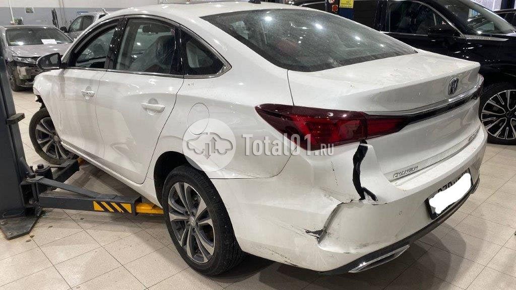 Фото Changan Eado 362
