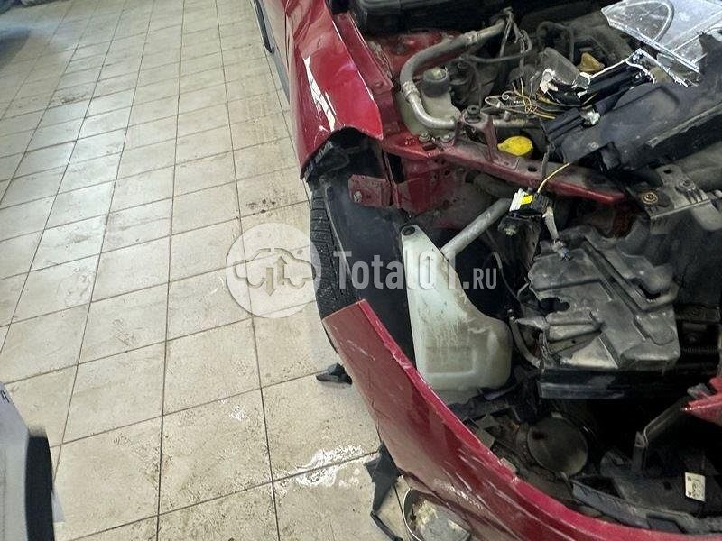 Фото Renault Fluence 240