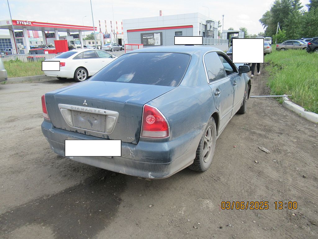 Фото Mitsubishi Diamante 10