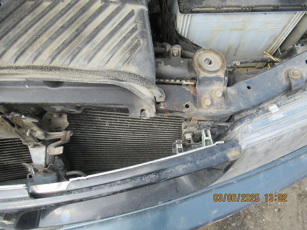 Фото Mitsubishi Diamante 64