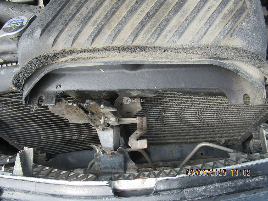 Фото Mitsubishi Diamante 66