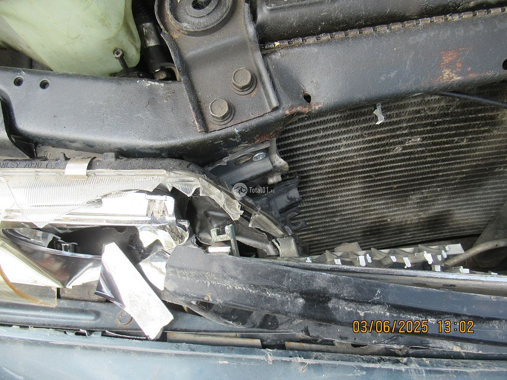 Фото Mitsubishi Diamante 72