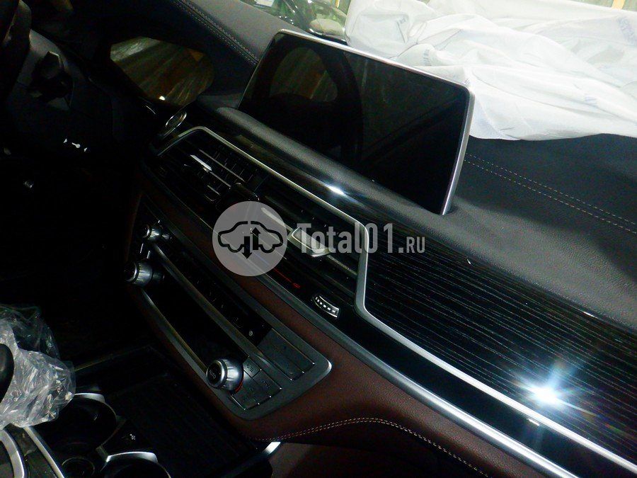 Фото BMW 7 серия 32