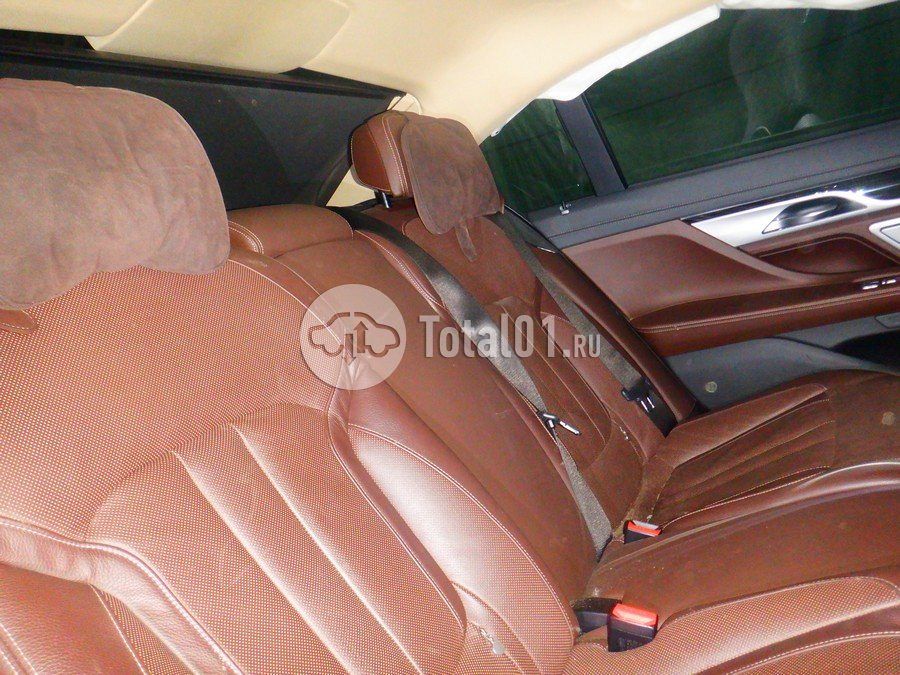 Фото BMW 7 серия 60
