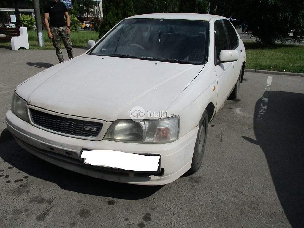 Фото Nissan Bluebird 4