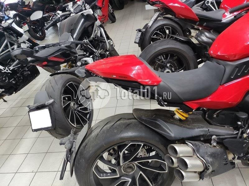 Фото Ducati DIAVEL V4 42