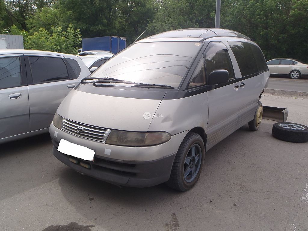 Фото Toyota Estima 4