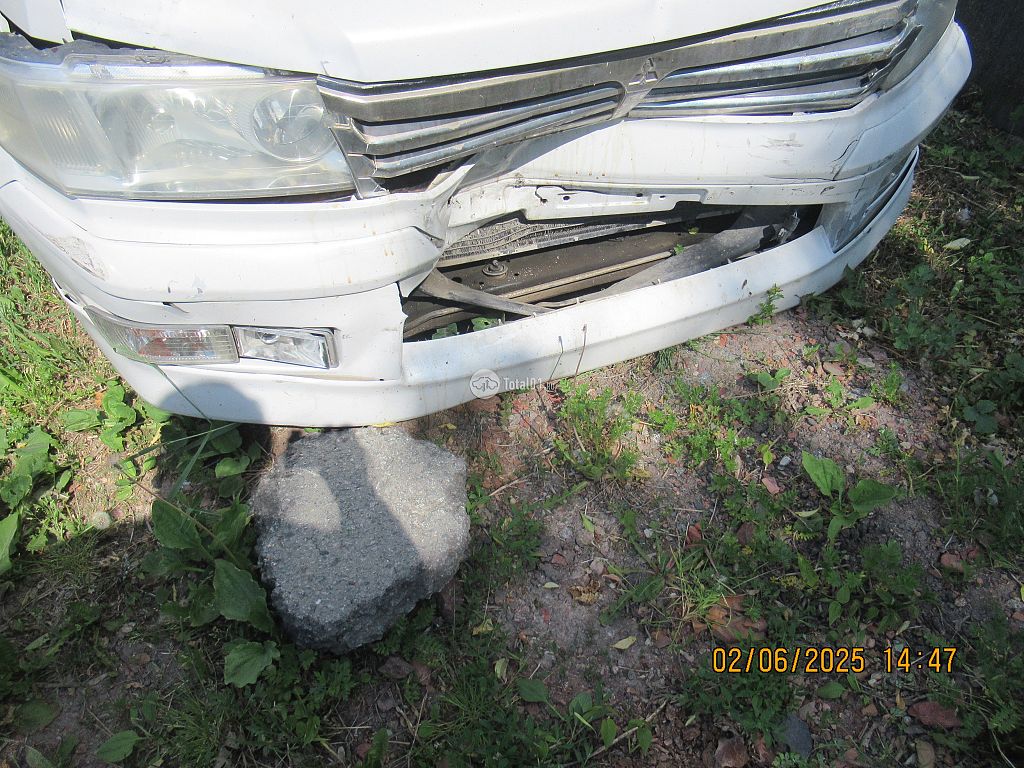 Фото Mitsubishi Chariot Grandis 48
