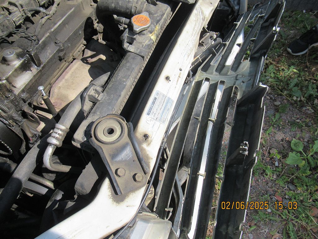 Фото Mitsubishi Chariot Grandis 140