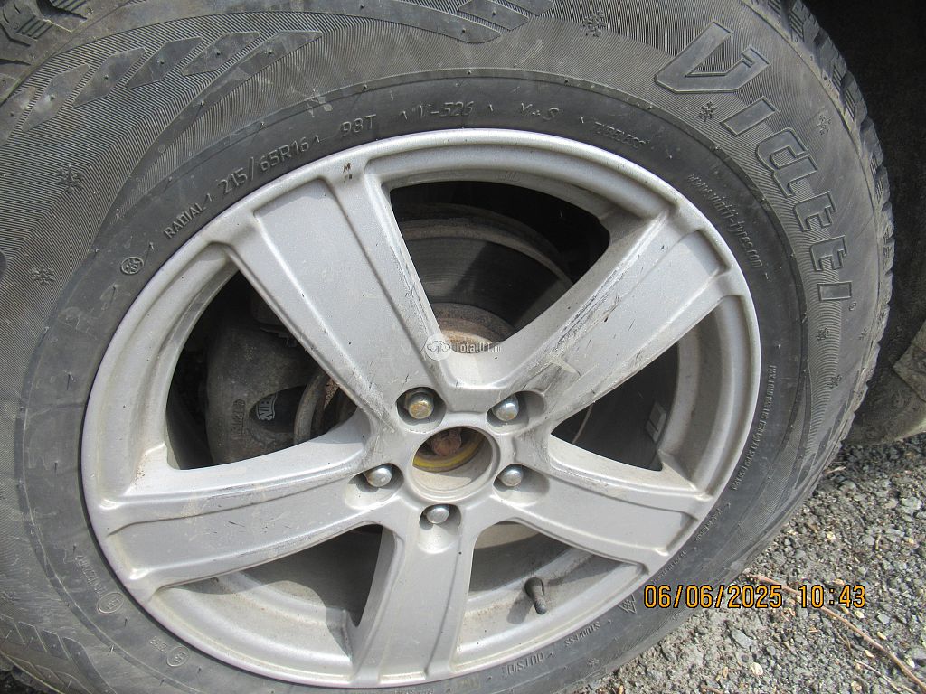 Фото Pontiac Vibe 38