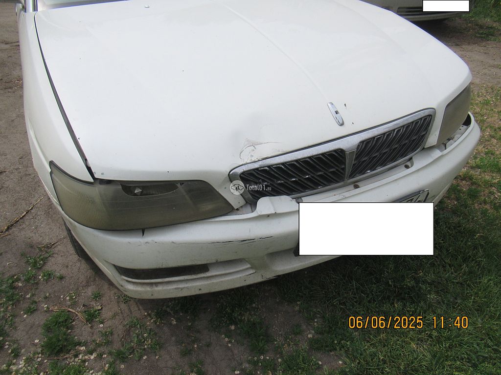 Фото Nissan Laurel 16