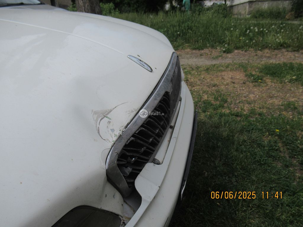 Фото Nissan Laurel 46