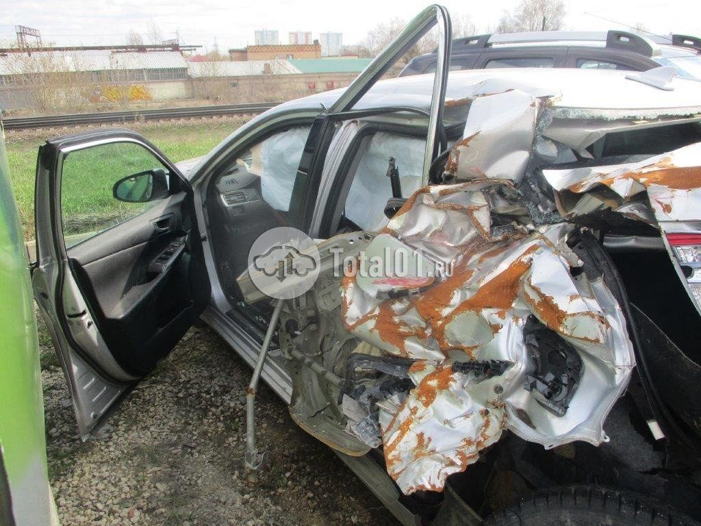 Фото Toyota Camry 16