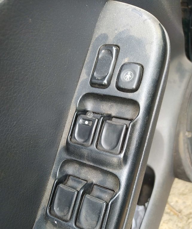 Фото Opel Frontera 10