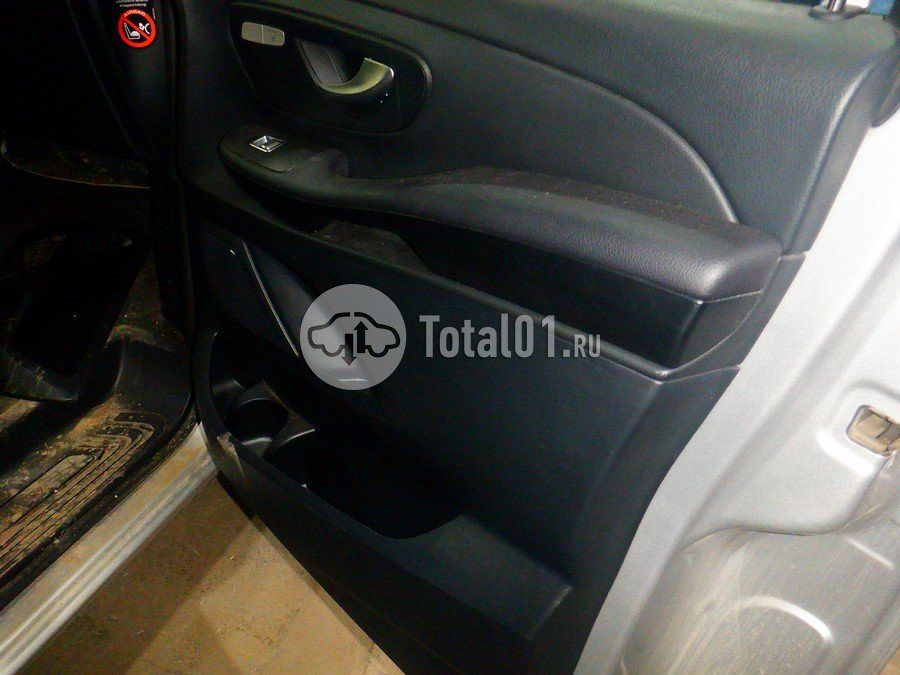 Фото Mercedes-Benz V-класс 20