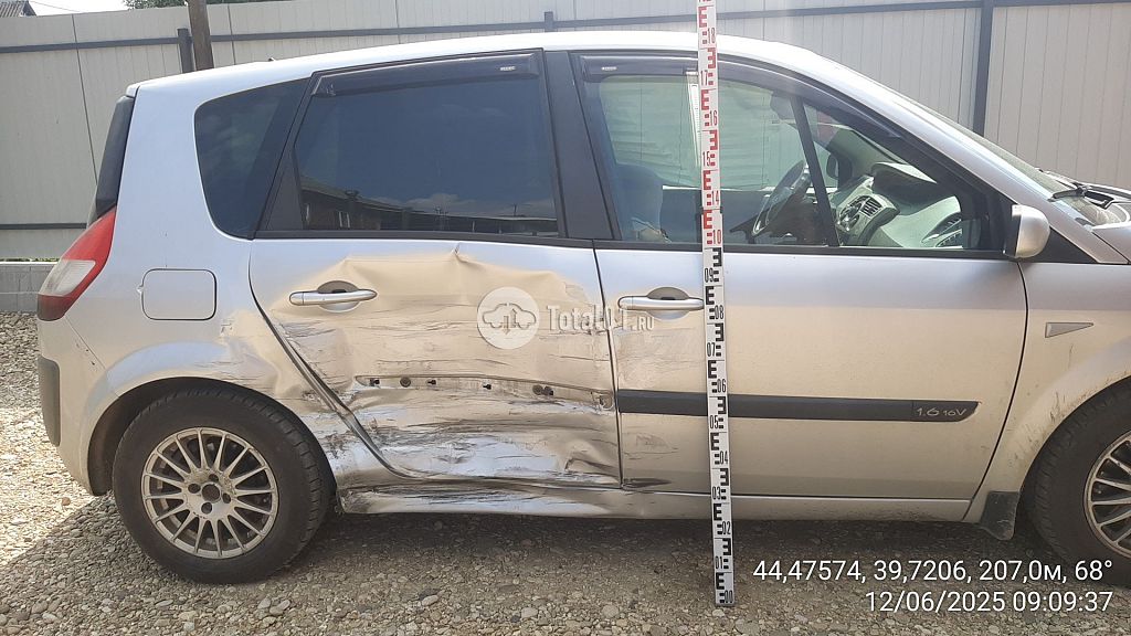 Фото Renault Scenic 10