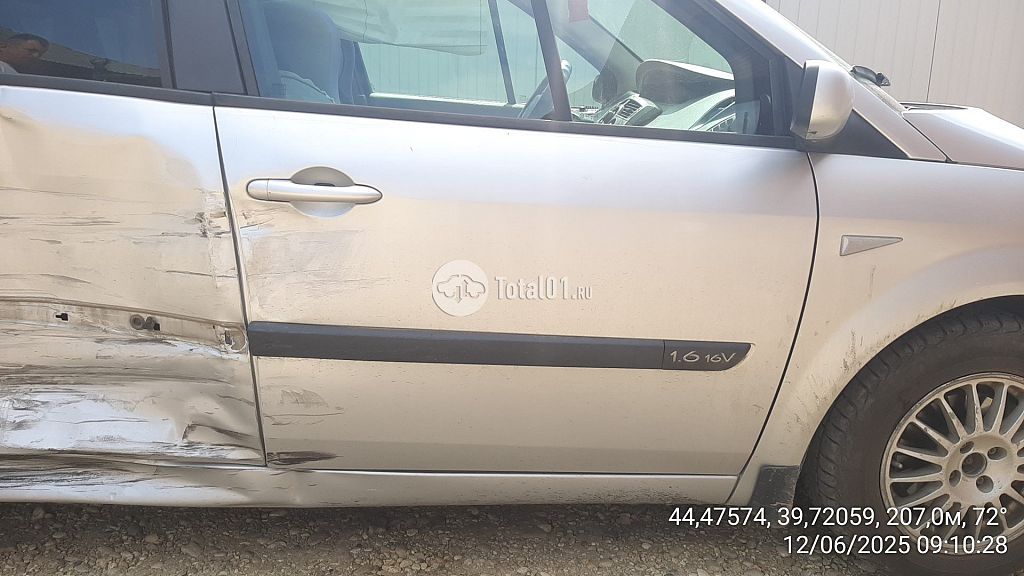 Фото Renault Scenic 14