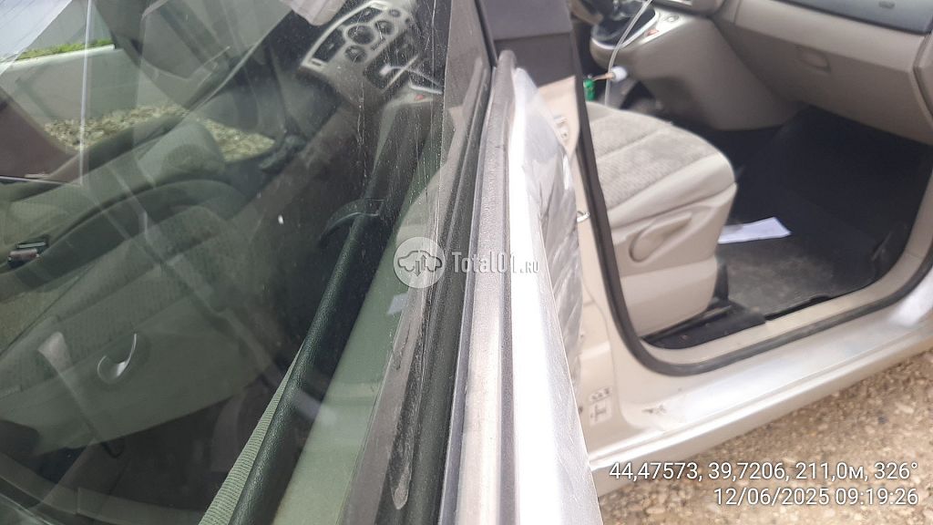 Фото Renault Scenic 34