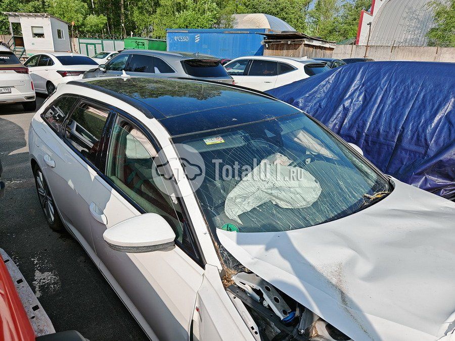 Фото Audi A6 36