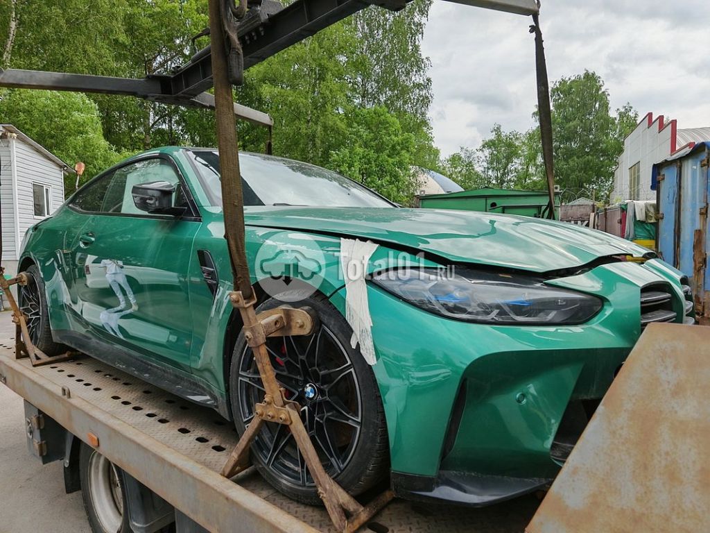 Фото BMW M4 112