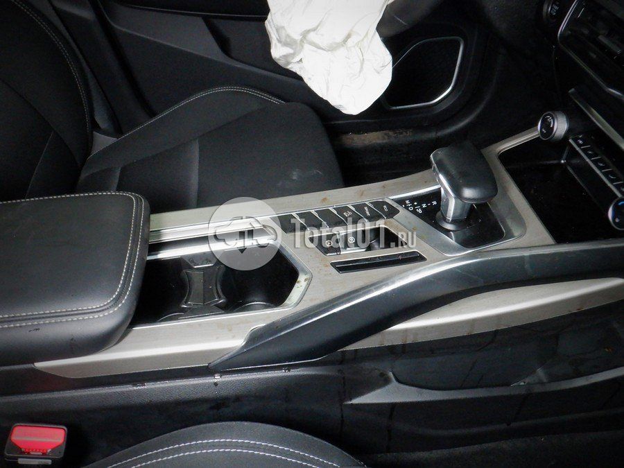 Фото Geely Coolray 36