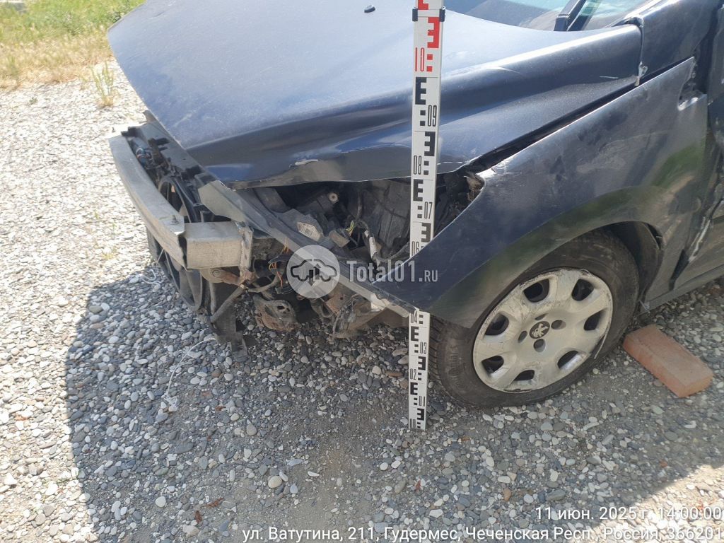 Фото Peugeot 308 8