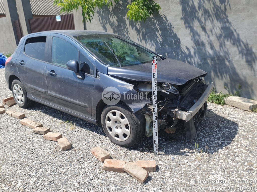 Фото Peugeot 308 14