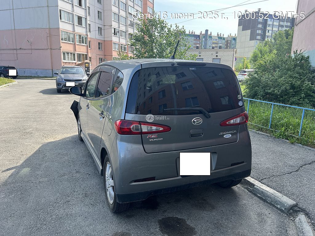 Фото Daihatsu Sonica 8