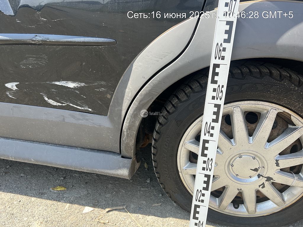 Фото Pontiac Vibe 14