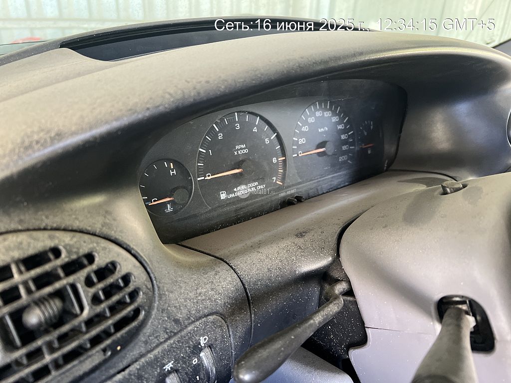 Фото Chrysler Voyager 74