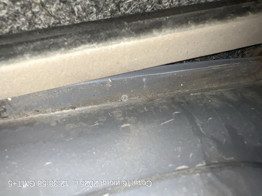 Фото Chrysler Voyager 100